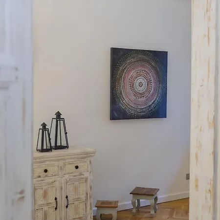 Pinkova Apartment