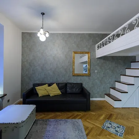 Pinkova Apartment