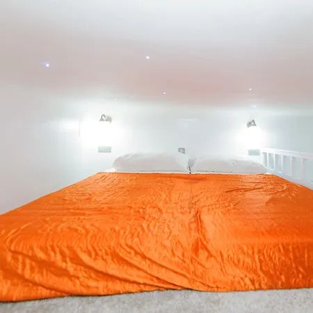 Pinkova Apartment *