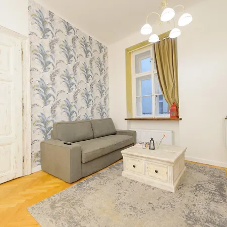 Pinkova Apartment